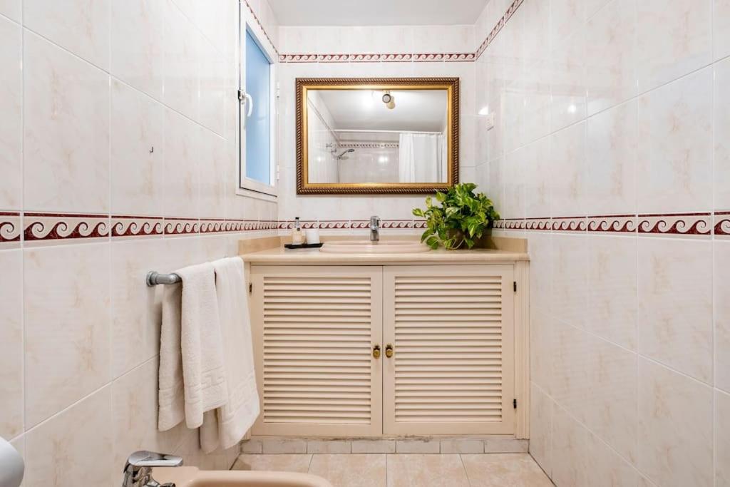 Centro Ferrandiz Parking Gratis Appartement Málaga Buitenkant foto