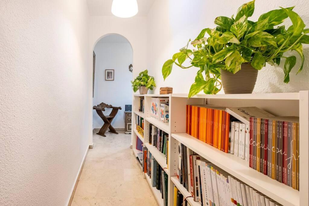 Centro Ferrandiz Parking Gratis Appartement Málaga Buitenkant foto